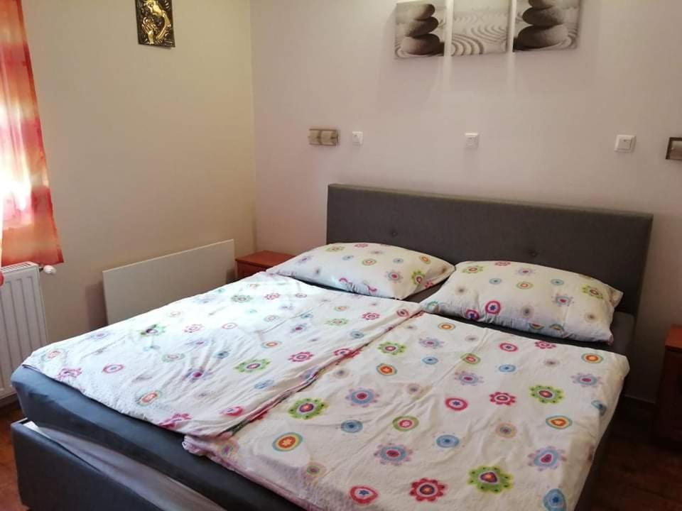 Laci Apartment *