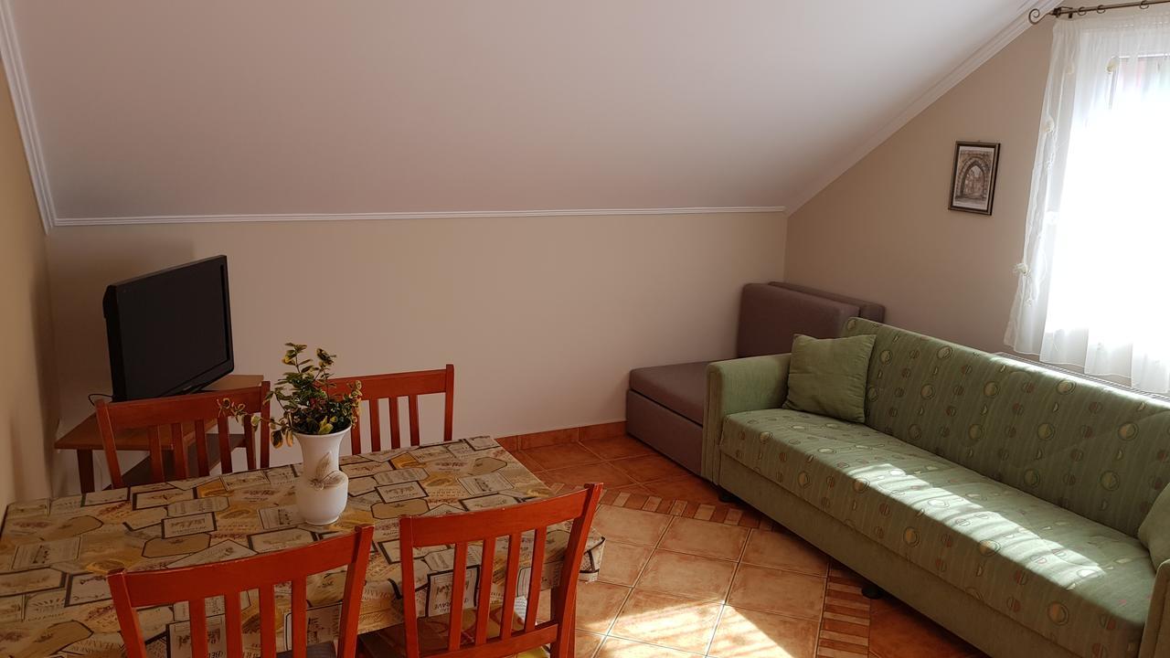 Laci Apartment *